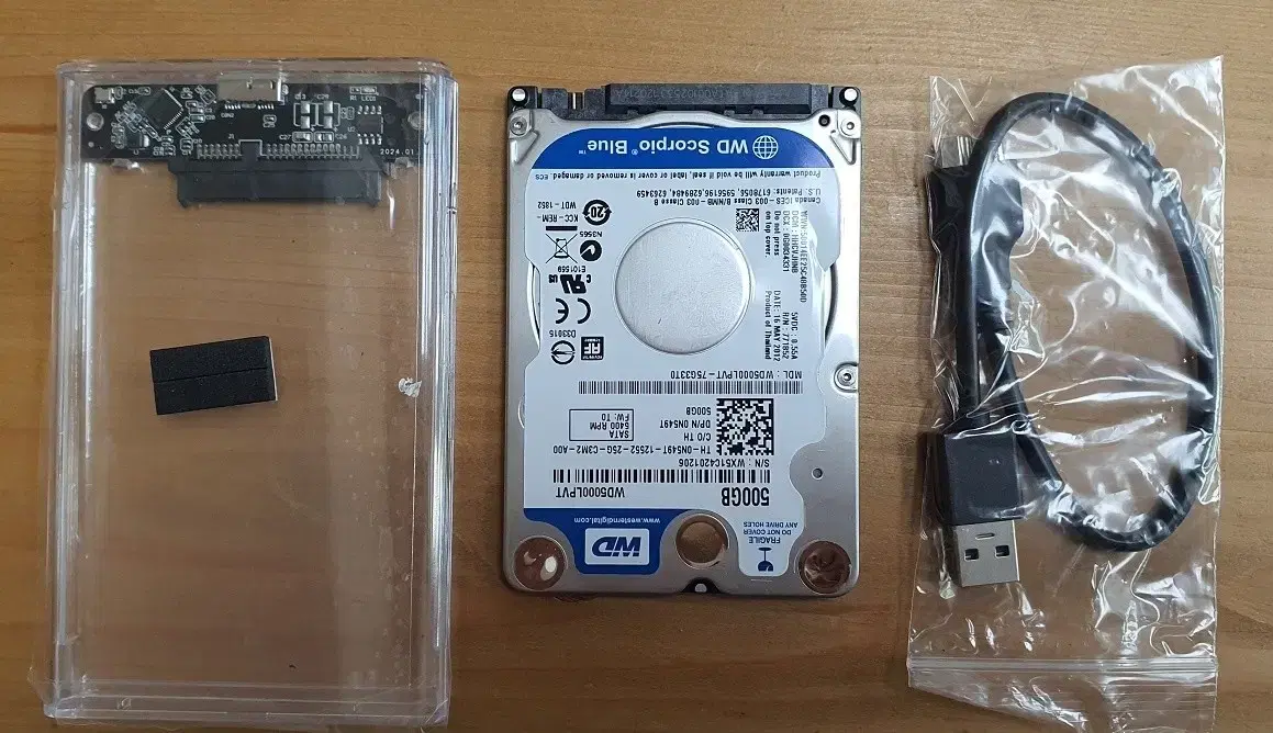 USB처름 사용 가능한 WD 500G HDD(HM641JI)와 외장하드